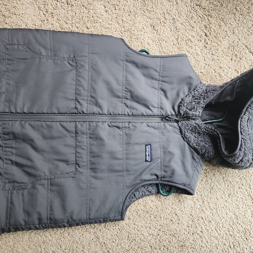 Patagonia Gray Hooded Fleece-Lined Vest
